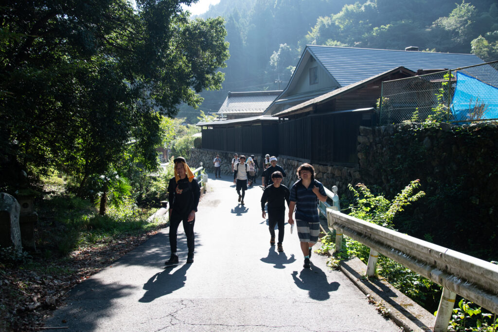 陣馬高原下登山口