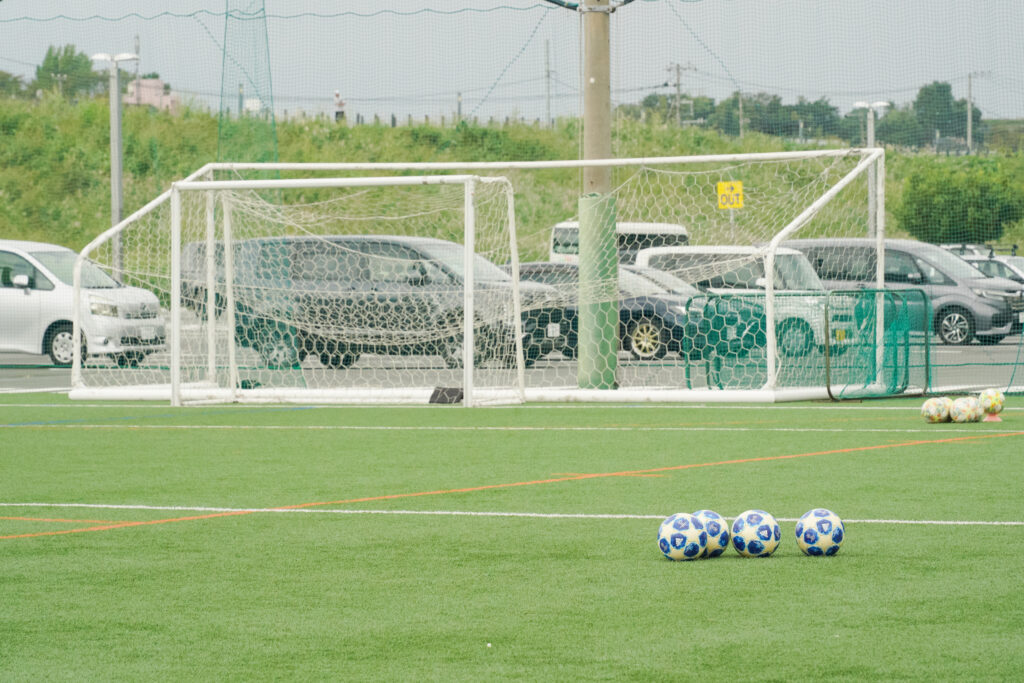 サッカーボールとゴール